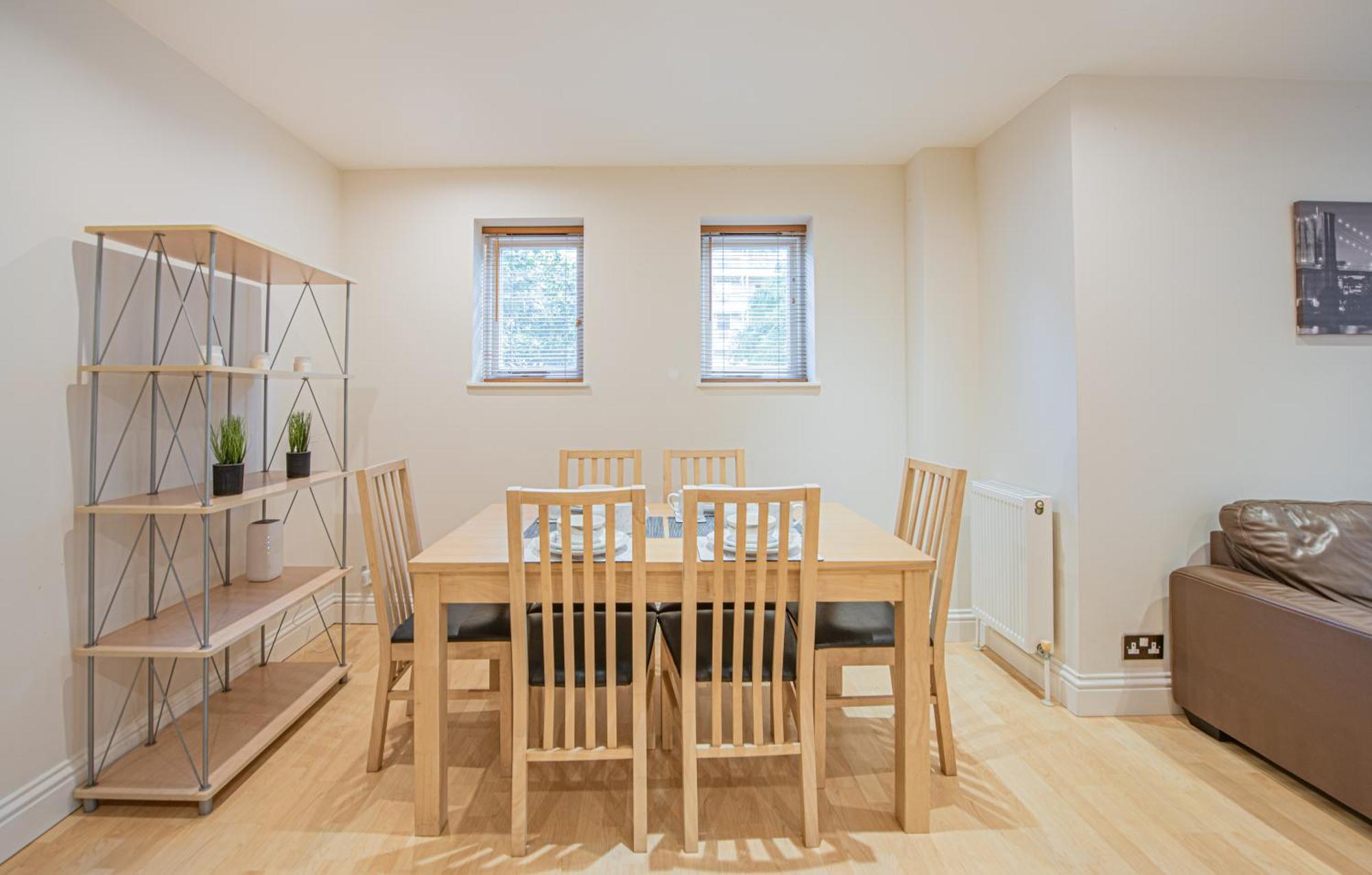 Homely 2 Bedroom Flat Near Tower Bridge * Londra