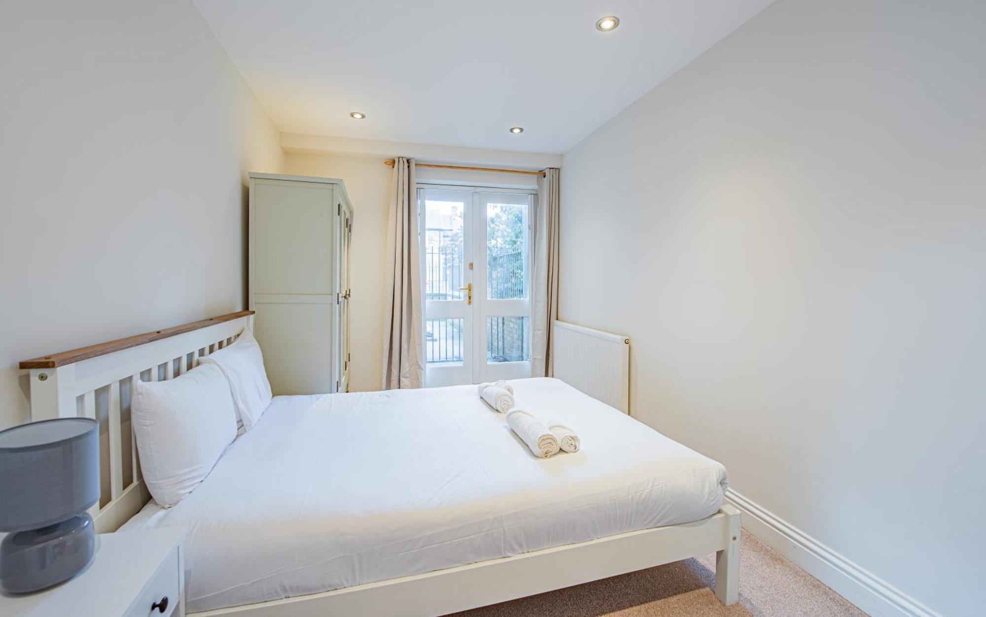 Homely 2 Bedroom Flat Near Tower Bridge * Londra